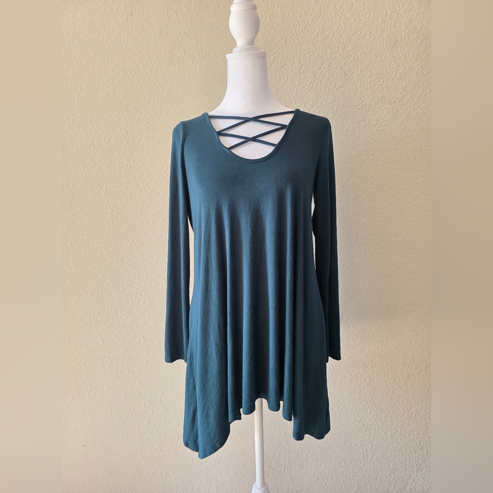 Women's Boho  Dark Green Crisscross Long Sleeve Tunic Top